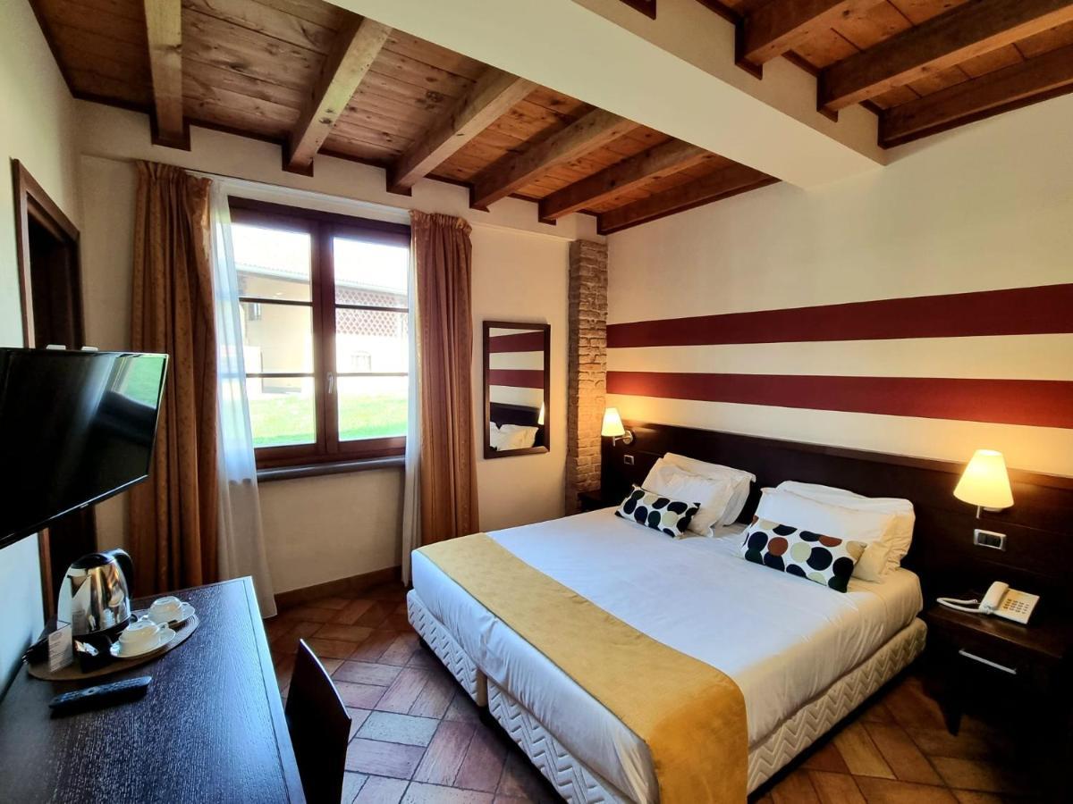 Country Hotel Castelbarco Vaprio d'Adda Luaran gambar