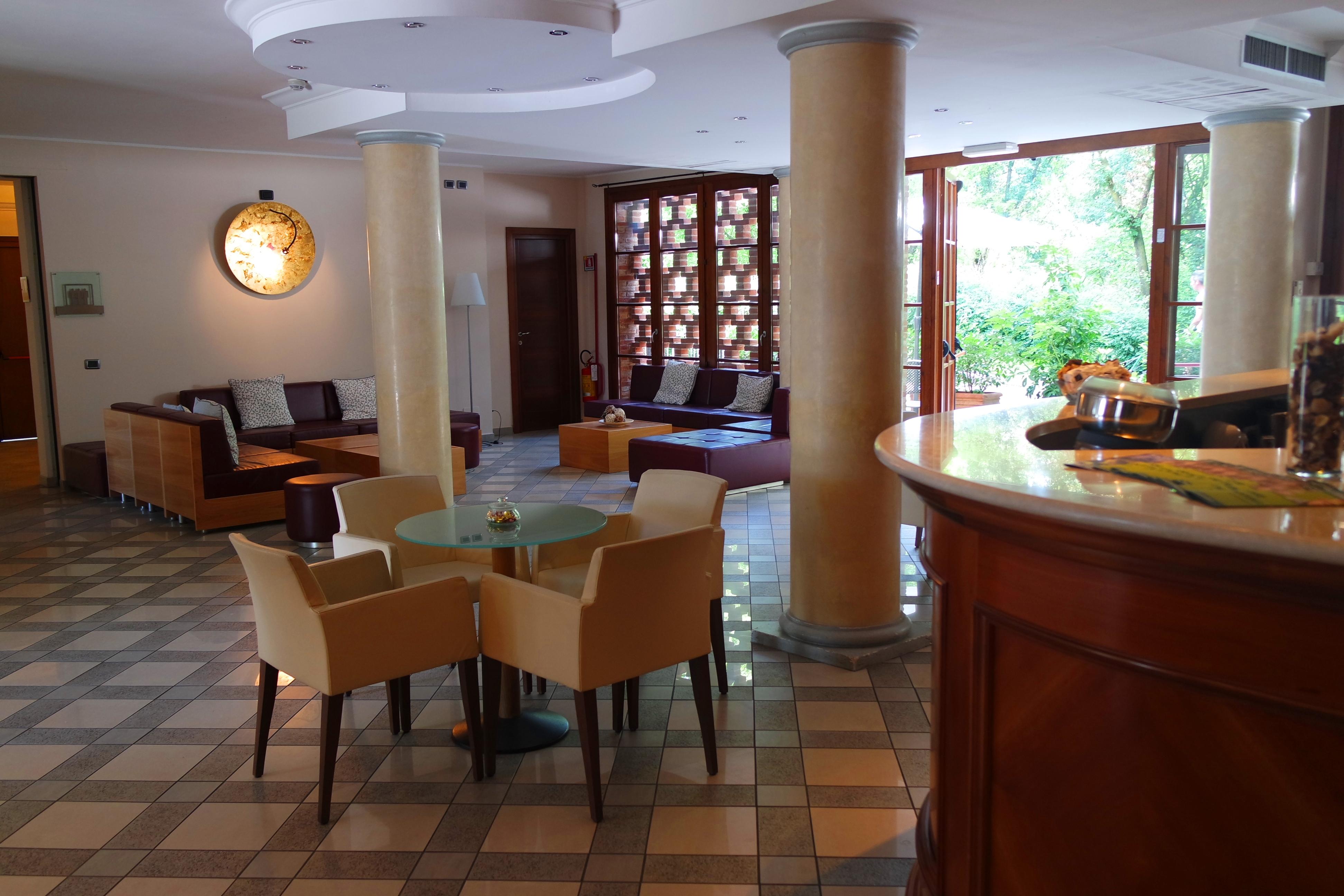 Country Hotel Castelbarco Vaprio d'Adda Luaran gambar
