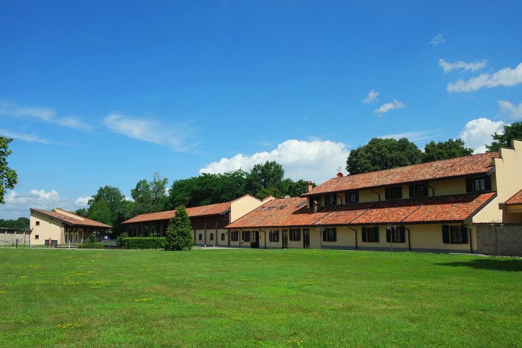Country Hotel Castelbarco Vaprio d'Adda Luaran gambar