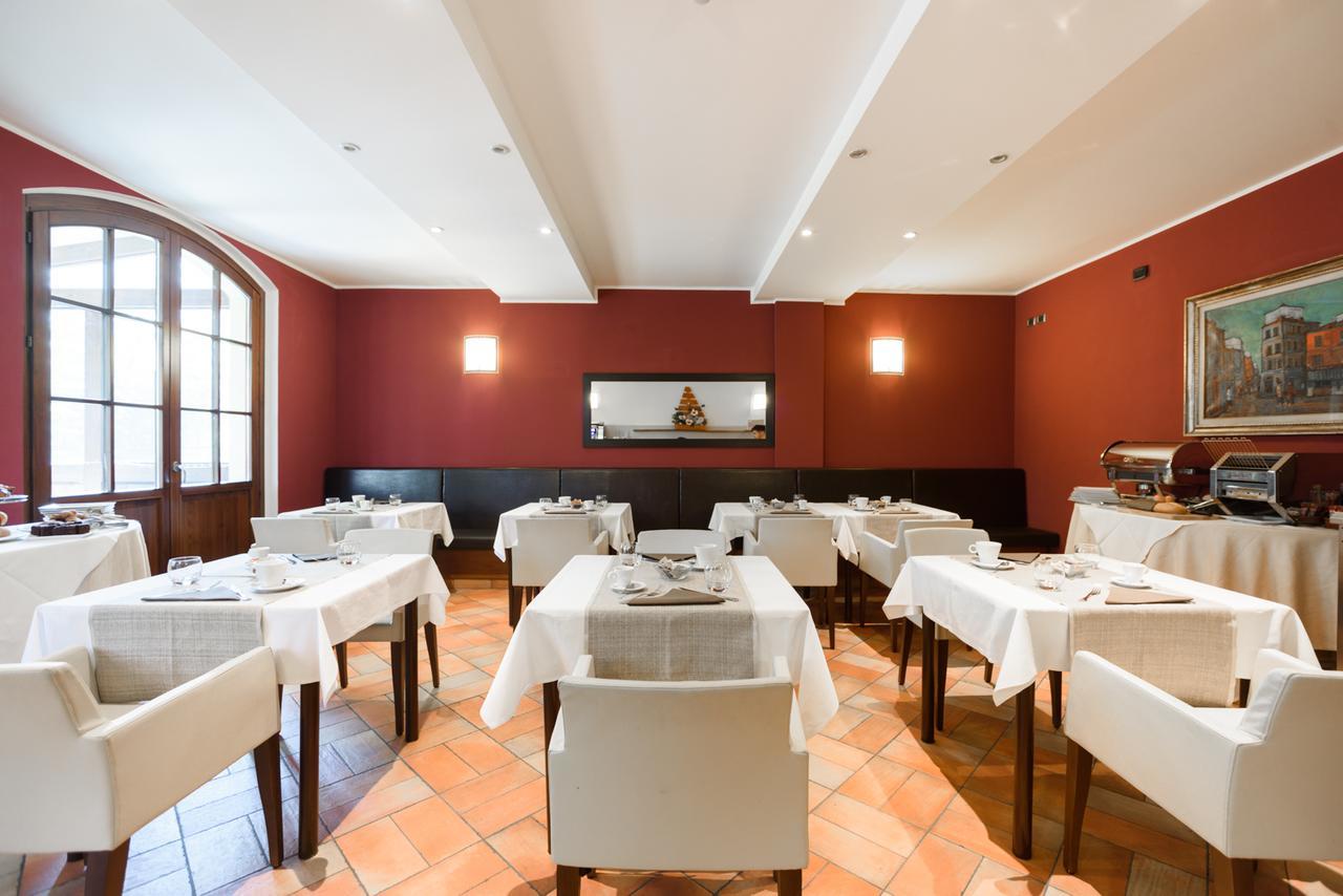 Country Hotel Castelbarco Vaprio d'Adda Luaran gambar