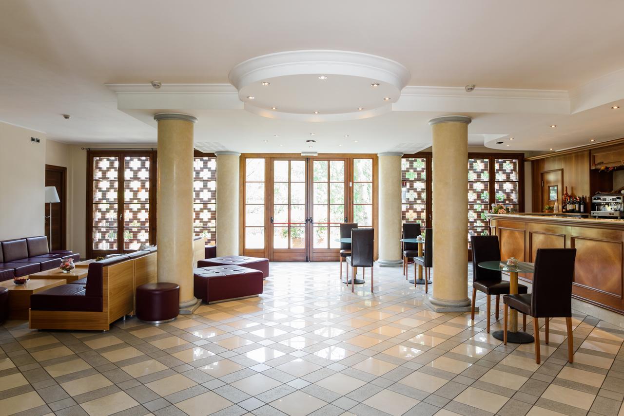 Country Hotel Castelbarco Vaprio d'Adda Luaran gambar