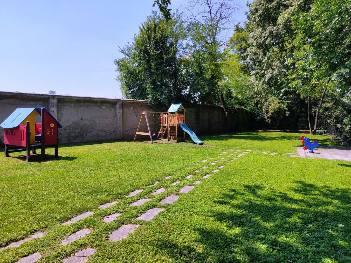 Country Hotel Castelbarco Vaprio d'Adda Luaran gambar